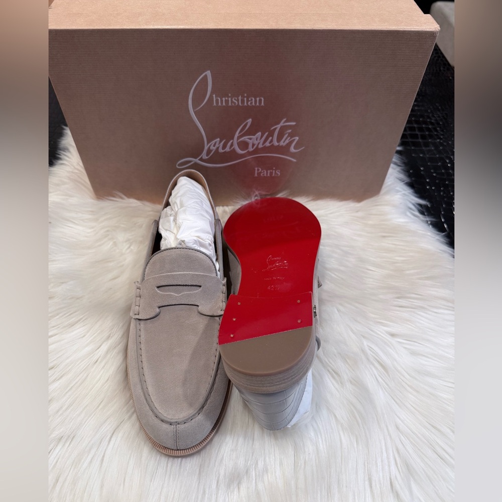 Size 42.5- Brand New Christian Louboutin Penny No Back Flat Beige (Red Bottom)